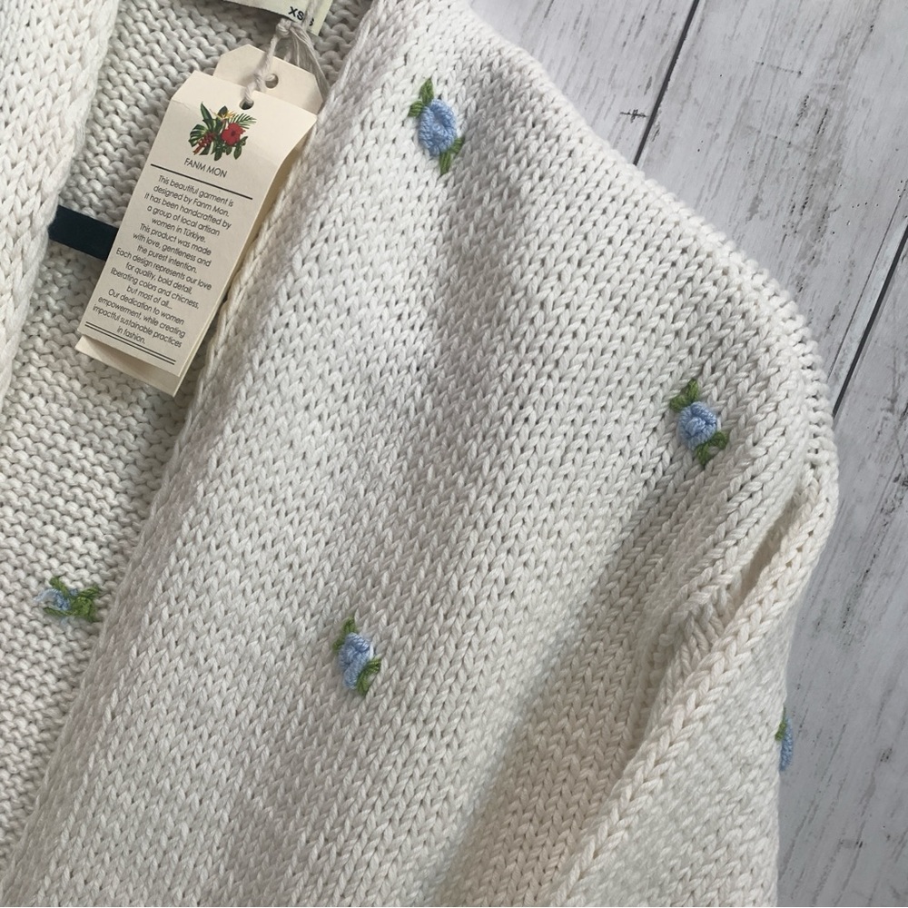 Fanm Mon Hand Knit embroidered blue rose cardigan cotton handcrafted XS/S NEW - Picture 4 of 15